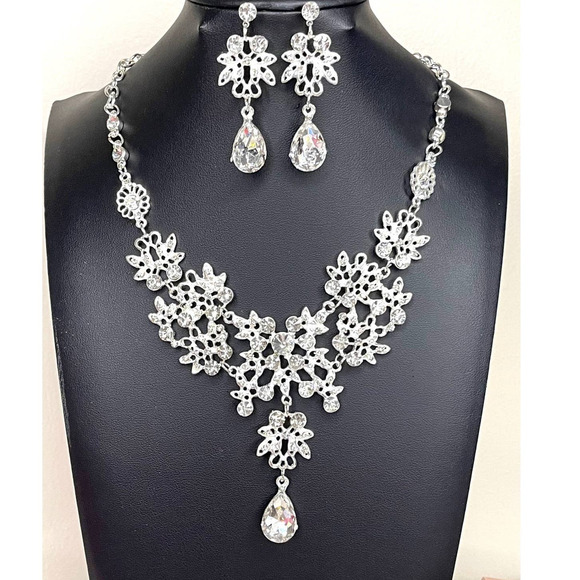 Statement Necklace & Earrings Matching Set Clear Silver Jewelry S26 - Picture 1 of 5